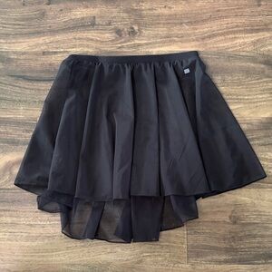 Ballet skirt to‎ be worn with leotard